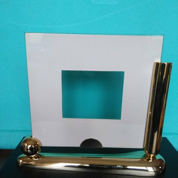 Picture frame - Picture 2 of 6